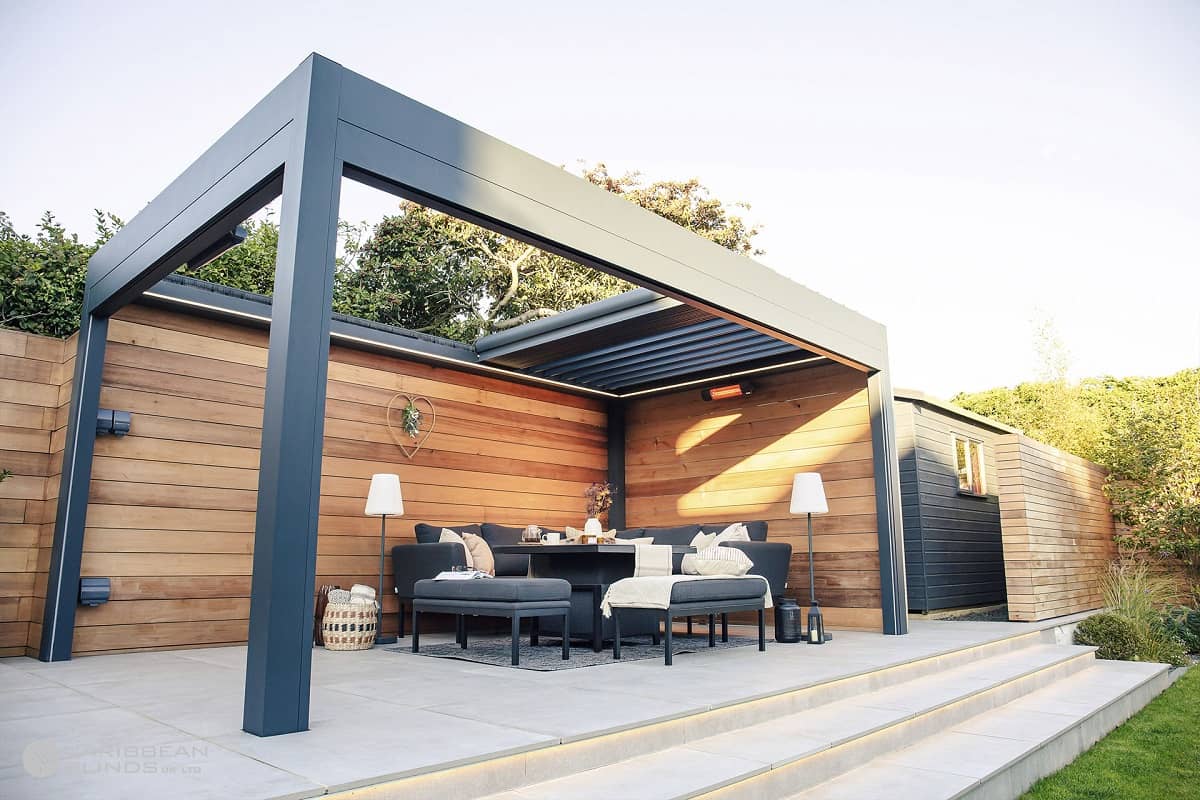 Prestige outdoor living pod